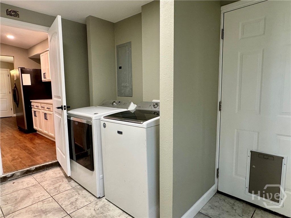 Image 13 of property listing at 20 Catherine Circle, Savannah, GA 31406