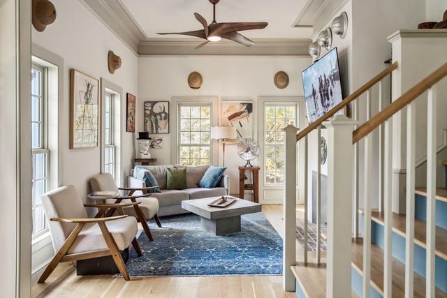 6 Catfiddle Street, Charleston, SC 29403