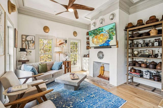 6 Catfiddle Street, Charleston, SC 29403