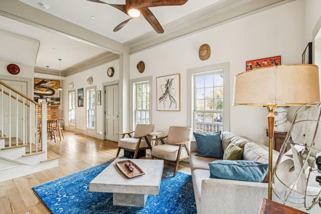 6 Catfiddle Street, Charleston, SC 29403