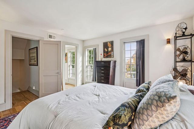 6 Catfiddle Street, Charleston, SC 29403