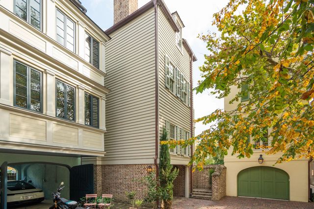 6 Catfiddle Street, Charleston, SC 29403