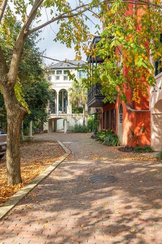 6 Catfiddle Street, Charleston, SC 29403