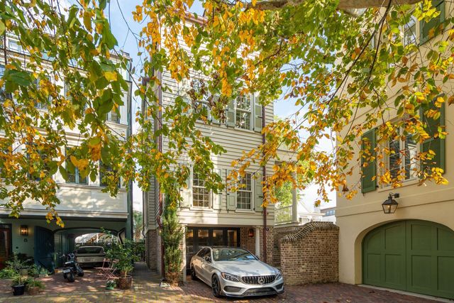 6 Catfiddle Street, Charleston, SC 29403