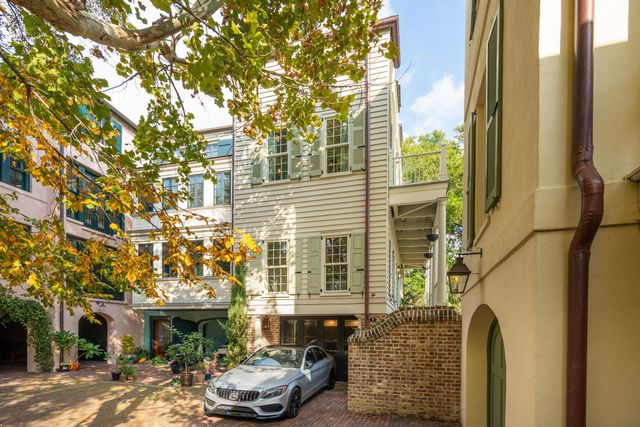 6 Catfiddle Street, Charleston, SC 29403