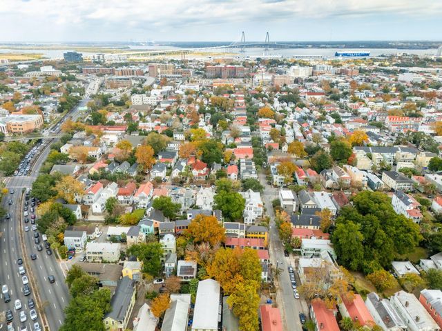 6 Catfiddle Street, Charleston, SC 29403
