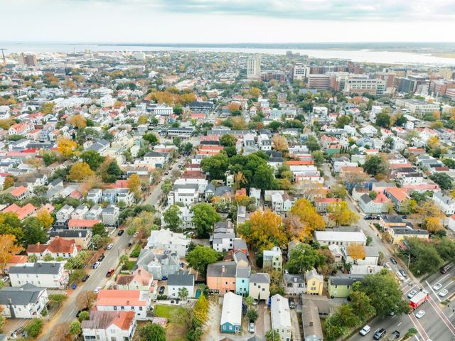 6 Catfiddle Street, Charleston, SC 29403