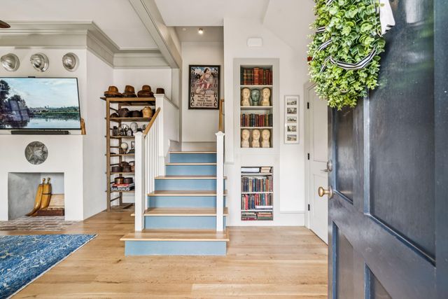 6 Catfiddle Street, Charleston, SC 29403