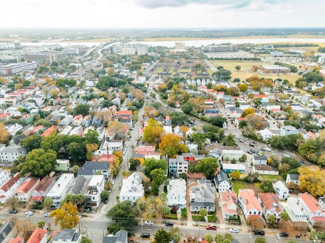 6 Catfiddle Street, Charleston, SC 29403