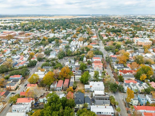 6 Catfiddle Street, Charleston, SC 29403