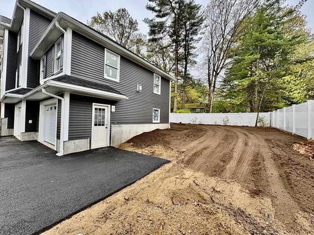 11 Beverly Road, Billerica, MA 01821