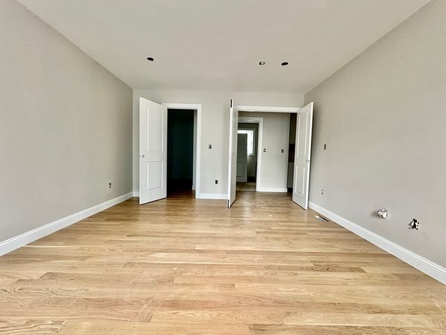 11 Beverly Road, Billerica, MA 01821