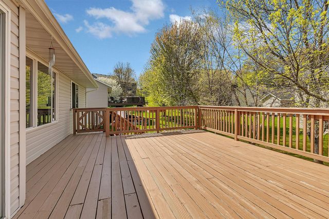 6158 Wildwood Way, Monticello, MN 55362
