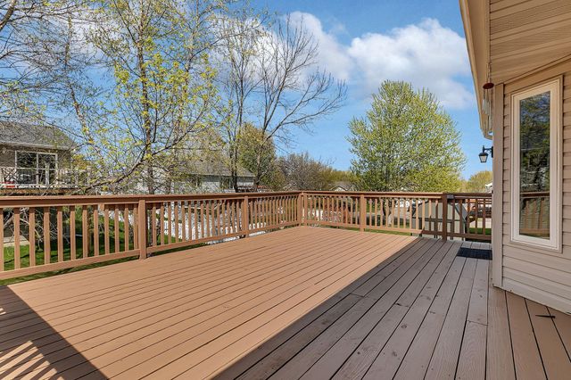 6158 Wildwood Way, Monticello, MN 55362