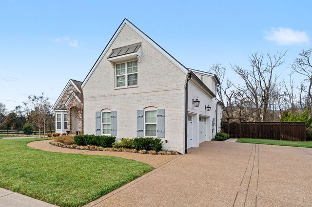 103 Flintshire Ln, Hendersonville, TN 37075