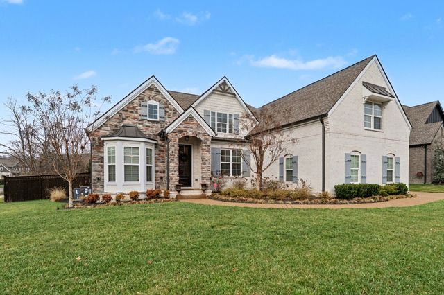 103 Flintshire Ln, Hendersonville, TN 37075