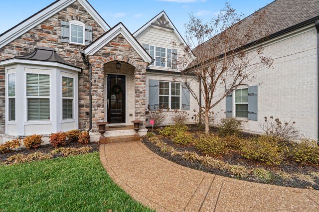 103 Flintshire Ln, Hendersonville, TN 37075