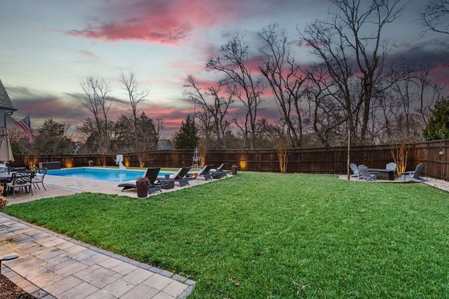 103 Flintshire Ln, Hendersonville, TN 37075