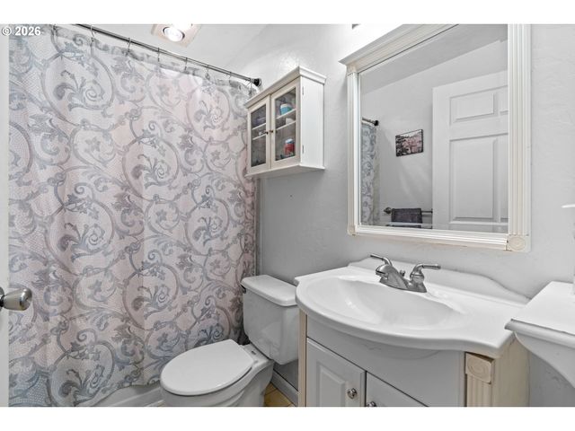 3550 VERBENA Dr, Eugene, OR 97404