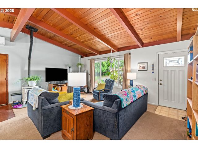 3550 VERBENA Dr, Eugene, OR 97404