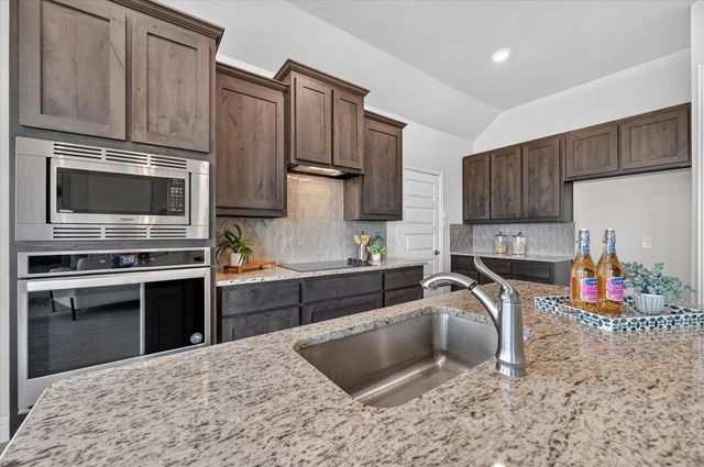 401 Berkeley Drive, Waxahachie, TX 75167