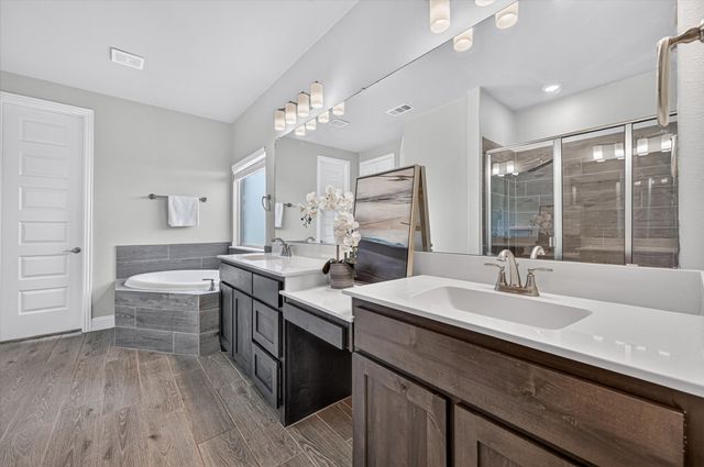 401 Berkeley Drive, Waxahachie, TX 75167