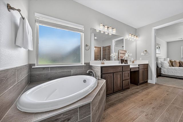 401 Berkeley Drive, Waxahachie, TX 75167