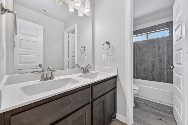 401 Berkeley Drive, Waxahachie, TX 75167