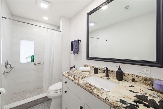 47 Constitution DR, Naples, FL 34112