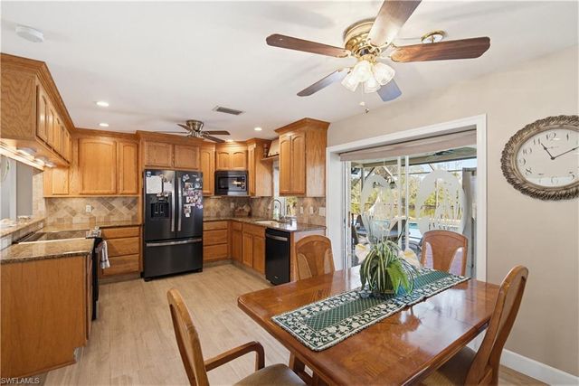 47 Constitution DR, Naples, FL 34112