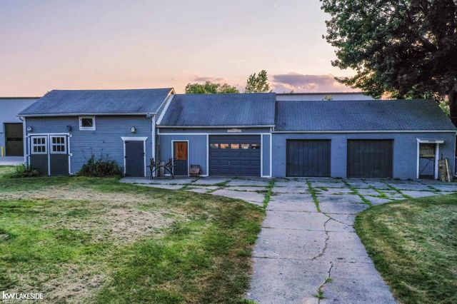 35093 Hengesbach Drive, Clinton Twp, MI 48035