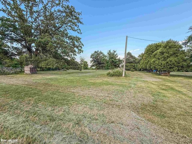 35093 Hengesbach Drive, Clinton Twp, MI 48035