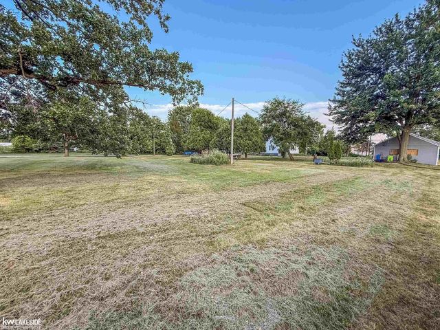 35093 Hengesbach Drive, Clinton Twp, MI 48035