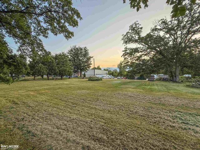 35093 Hengesbach Drive, Clinton Twp, MI 48035