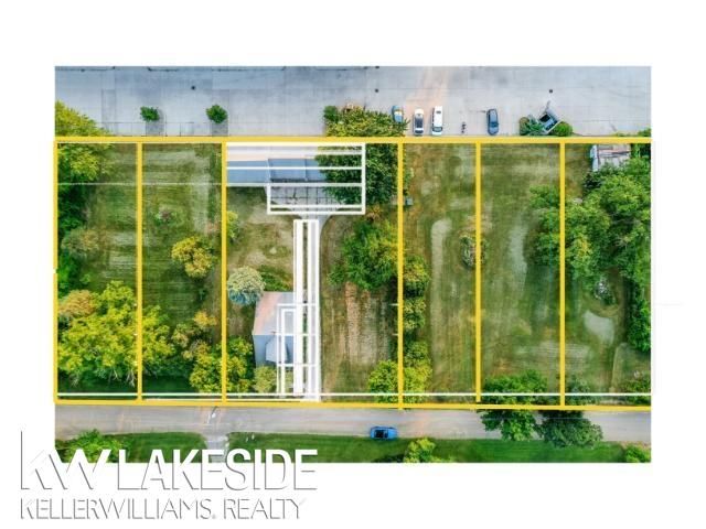 35093 Hengesbach Drive, Clinton Twp, MI 48035