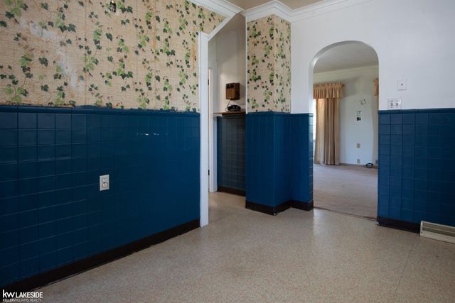 35093 Hengesbach Drive, Clinton Twp, MI 48035