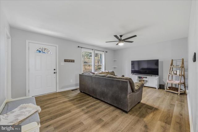 167 POCAHONTAS RD, Front Royal, VA 22630