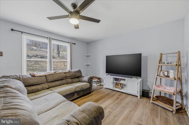 167 POCAHONTAS RD, Front Royal, VA 22630