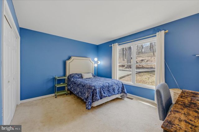 167 POCAHONTAS RD, Front Royal, VA 22630