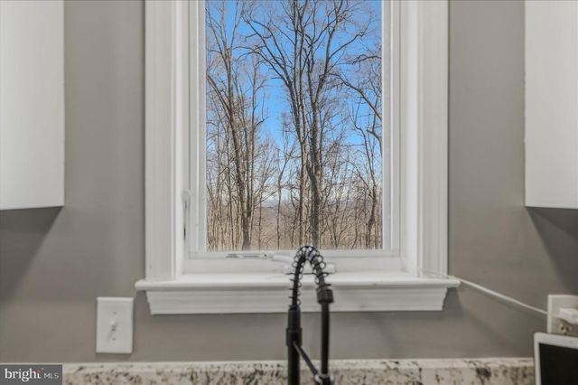 167 POCAHONTAS RD, Front Royal, VA 22630
