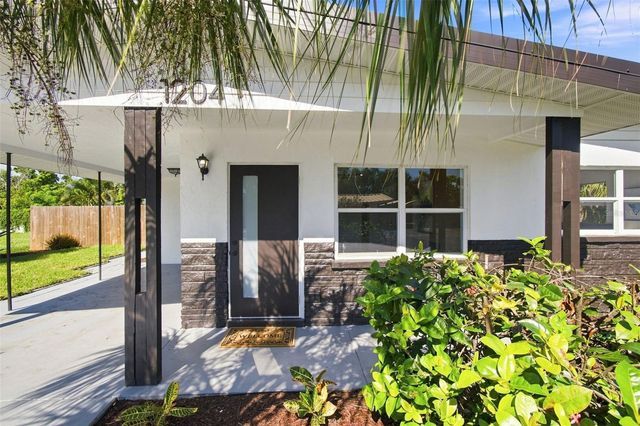 1204 65TH STREET NW, Bradenton, FL 34209