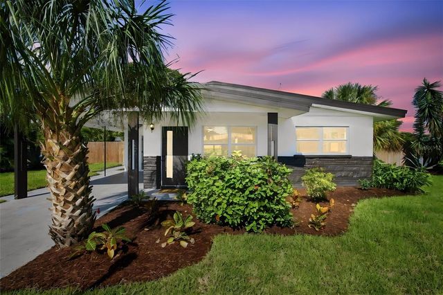 1204 65TH STREET NW, Bradenton, FL 34209