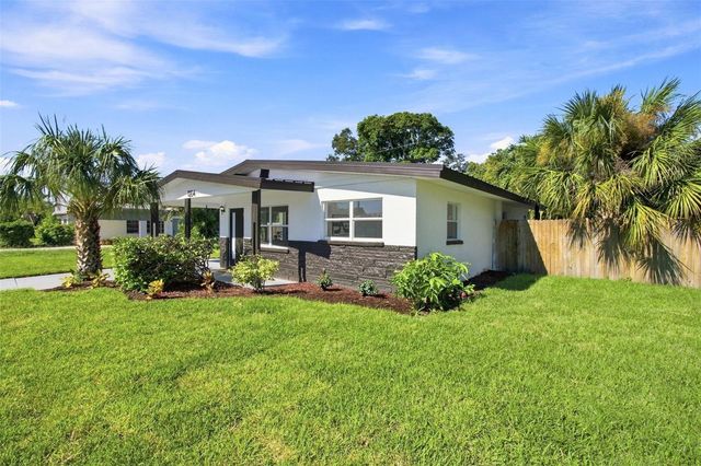 1204 65TH STREET NW, Bradenton, FL 34209
