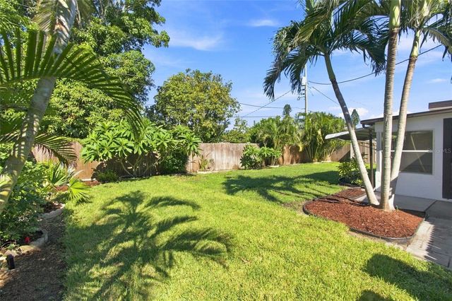 1204 65TH STREET NW, Bradenton, FL 34209