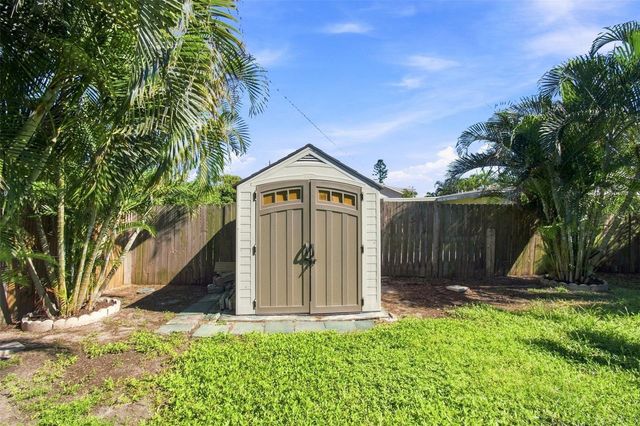 1204 65TH STREET NW, Bradenton, FL 34209
