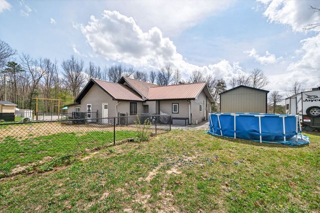16588 Highway 70, N, Monterey, TN 38574