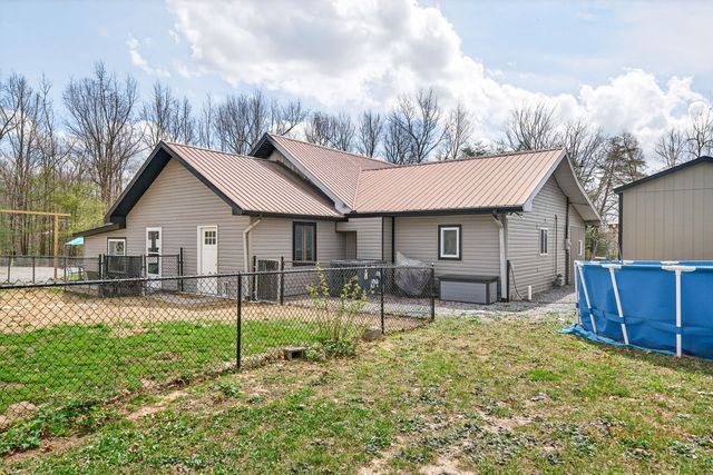 16588 Highway 70, N, Monterey, TN 38574