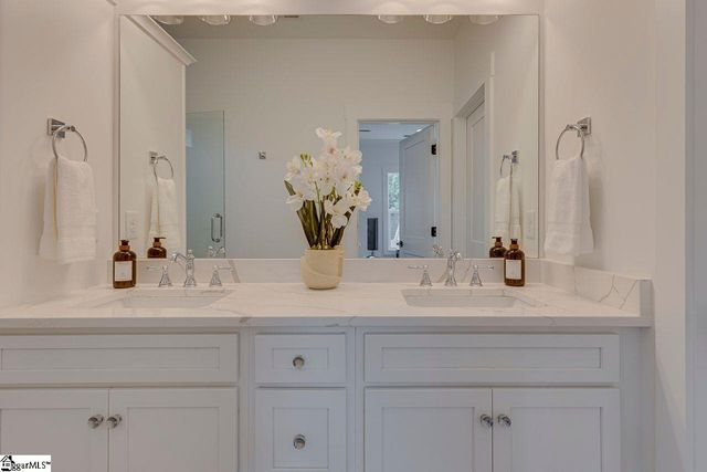 202 Kennedy Drive, Greenville, SC 29605