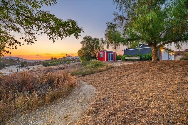 39010 E Benton Road, Temecula, CA 92592