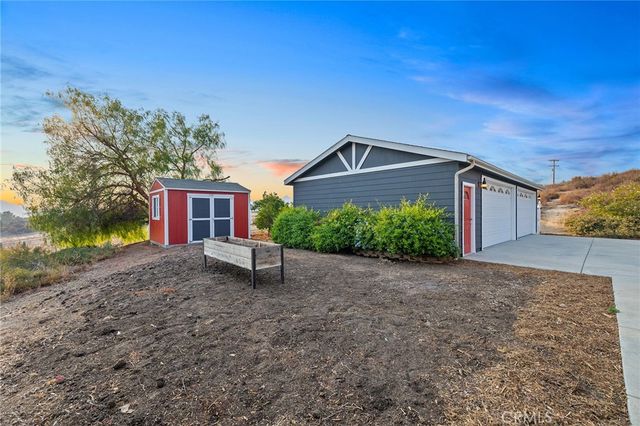 39010 E Benton Road, Temecula, CA 92592